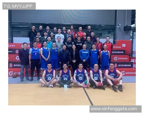 黑人足球明星同样拥有帅气风采展现魅力与实力的完美结合